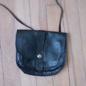 Small black leather bag shoulder and belt